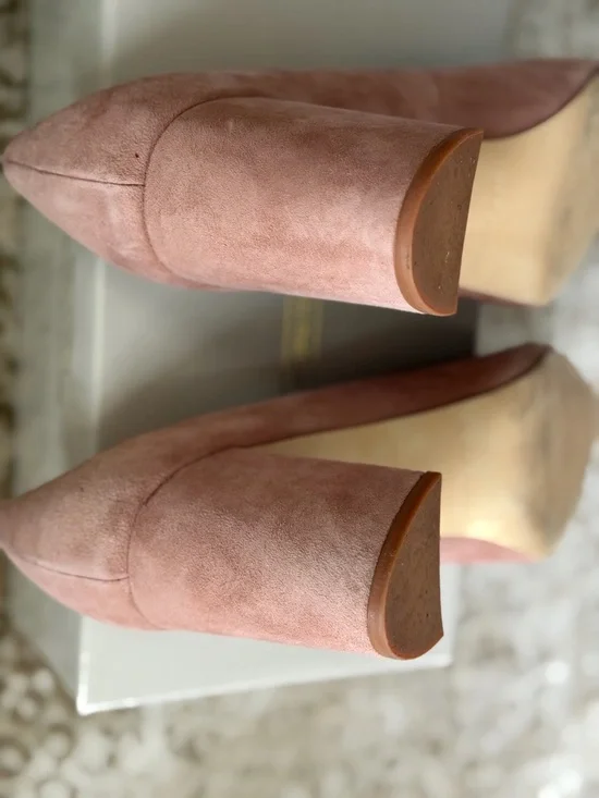 Marc Fisher Dusty Pink Suede Pointed Toe Pumps - Picture 6 of 7